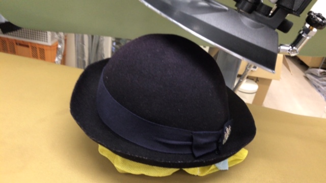 園帽の型崩れの直し方 クリーニング４０３ ヨンマルサン