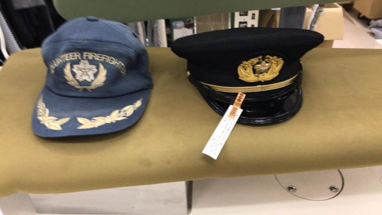 警察や消防団の帽子のクリーニング クリーニング４０３ ヨンマルサン
